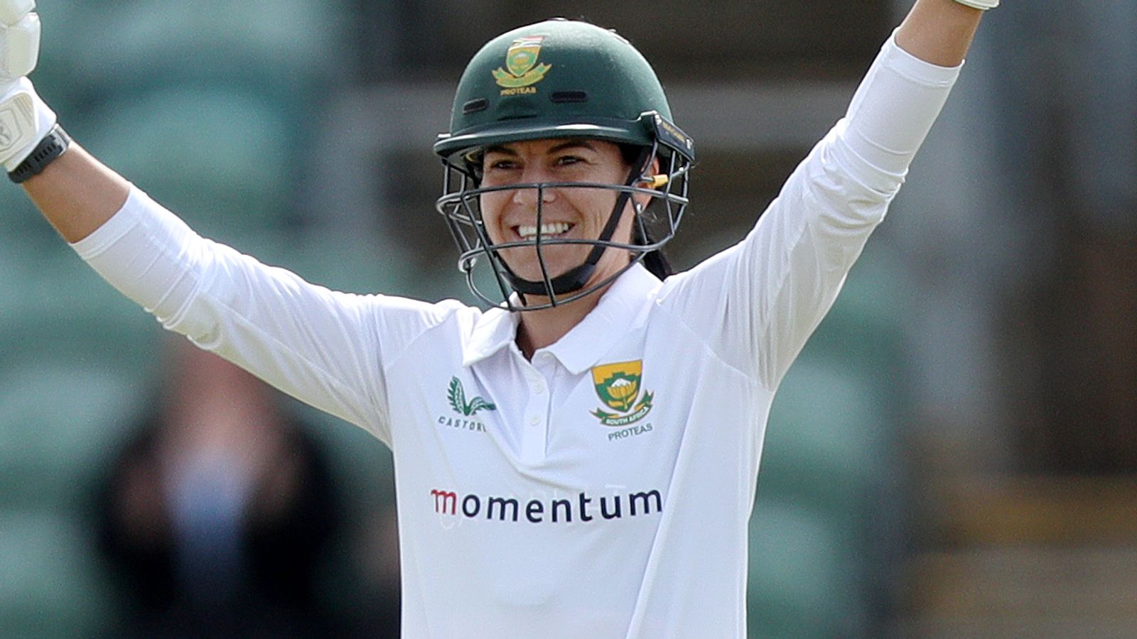 England debutants star in Women’s Test before Marizanne Kapp’s 150 helps South Africa fight back