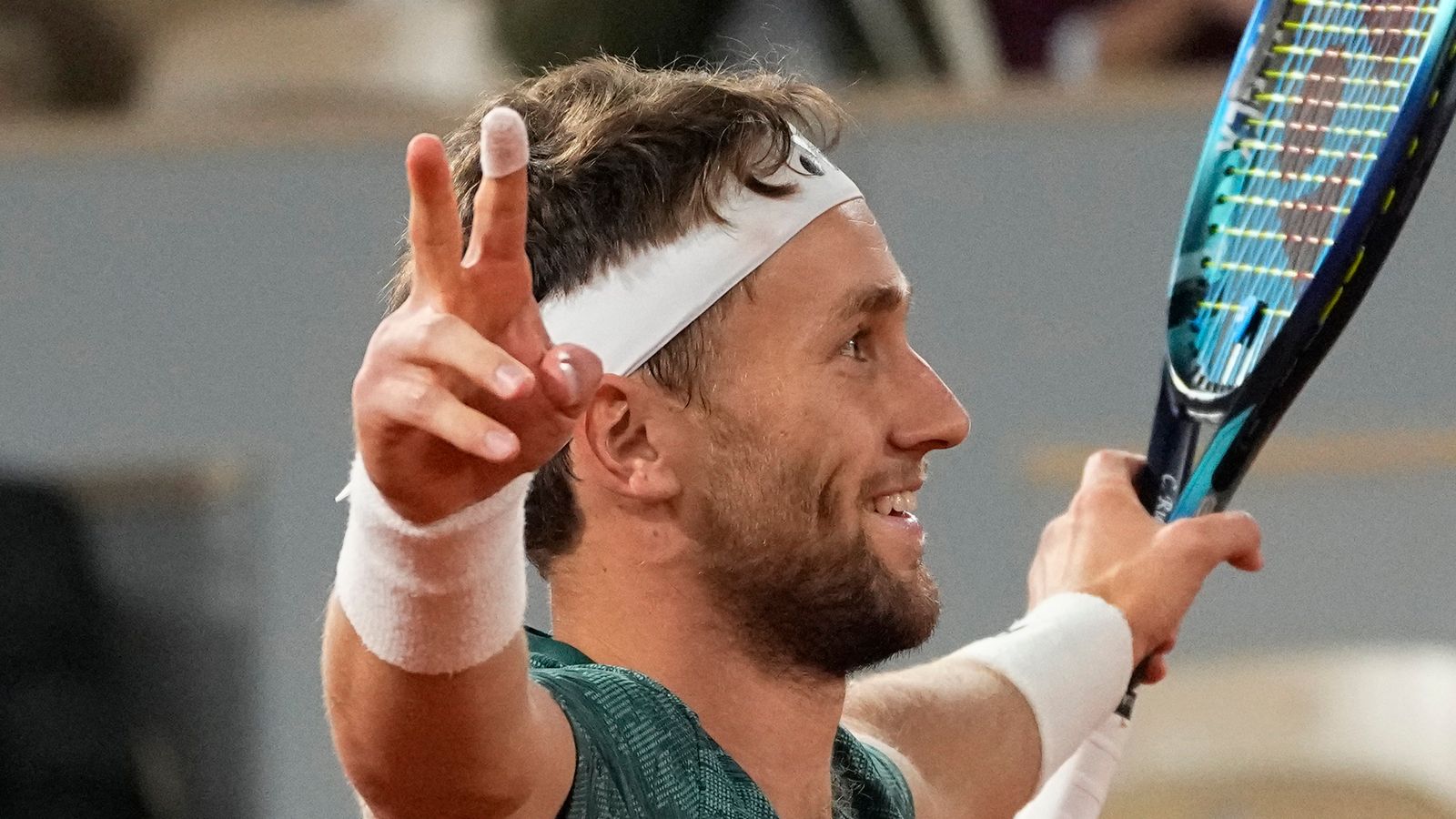 Abierto de Francia: Casper Ruud llega a su primera final de Grand Slam a pesar de la interrupción del invasor de la cancha |  Noticias de tenis