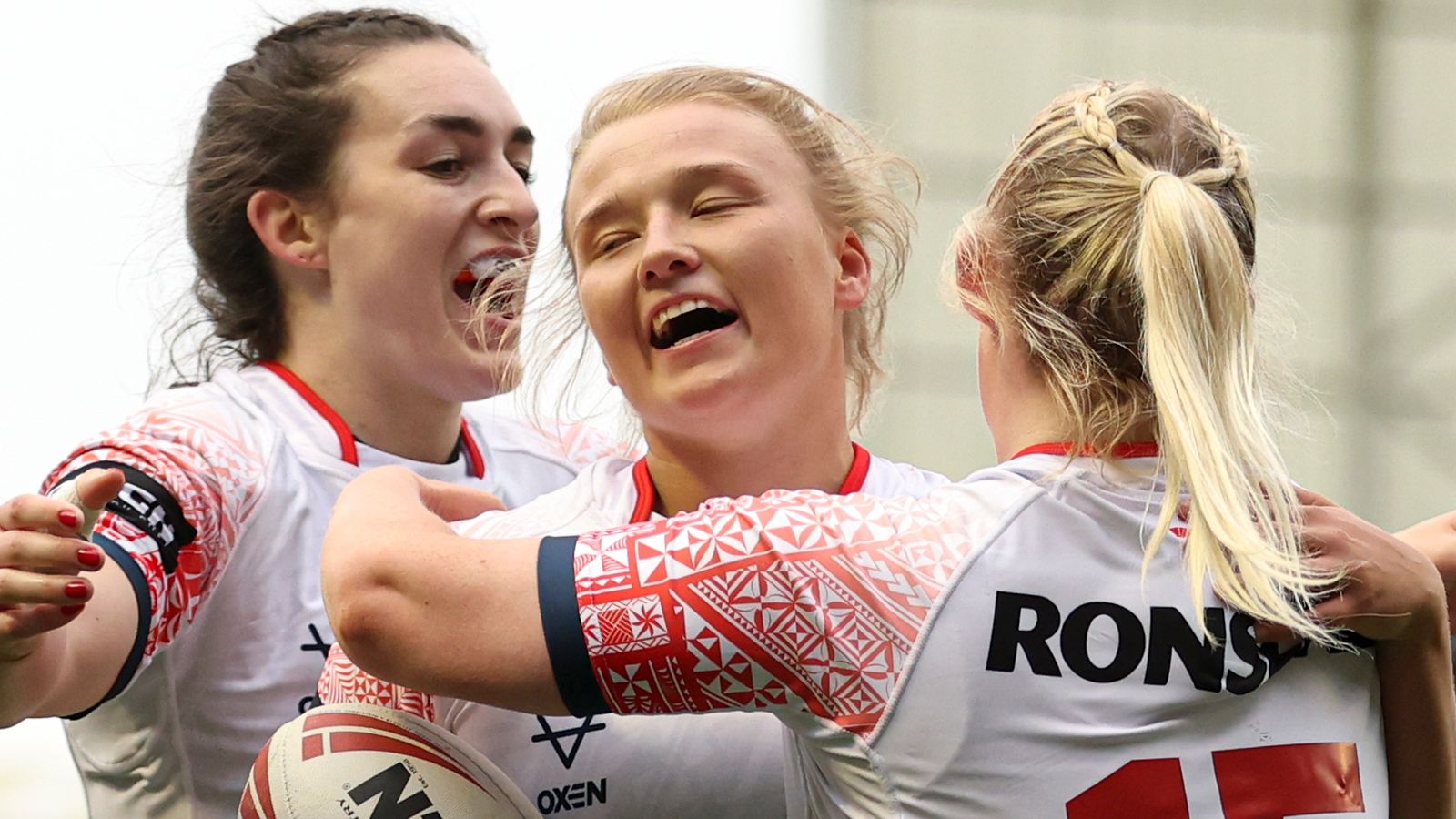England 36-10 France: Amy Hardcastle and Georgia Roche double up in win for hosts