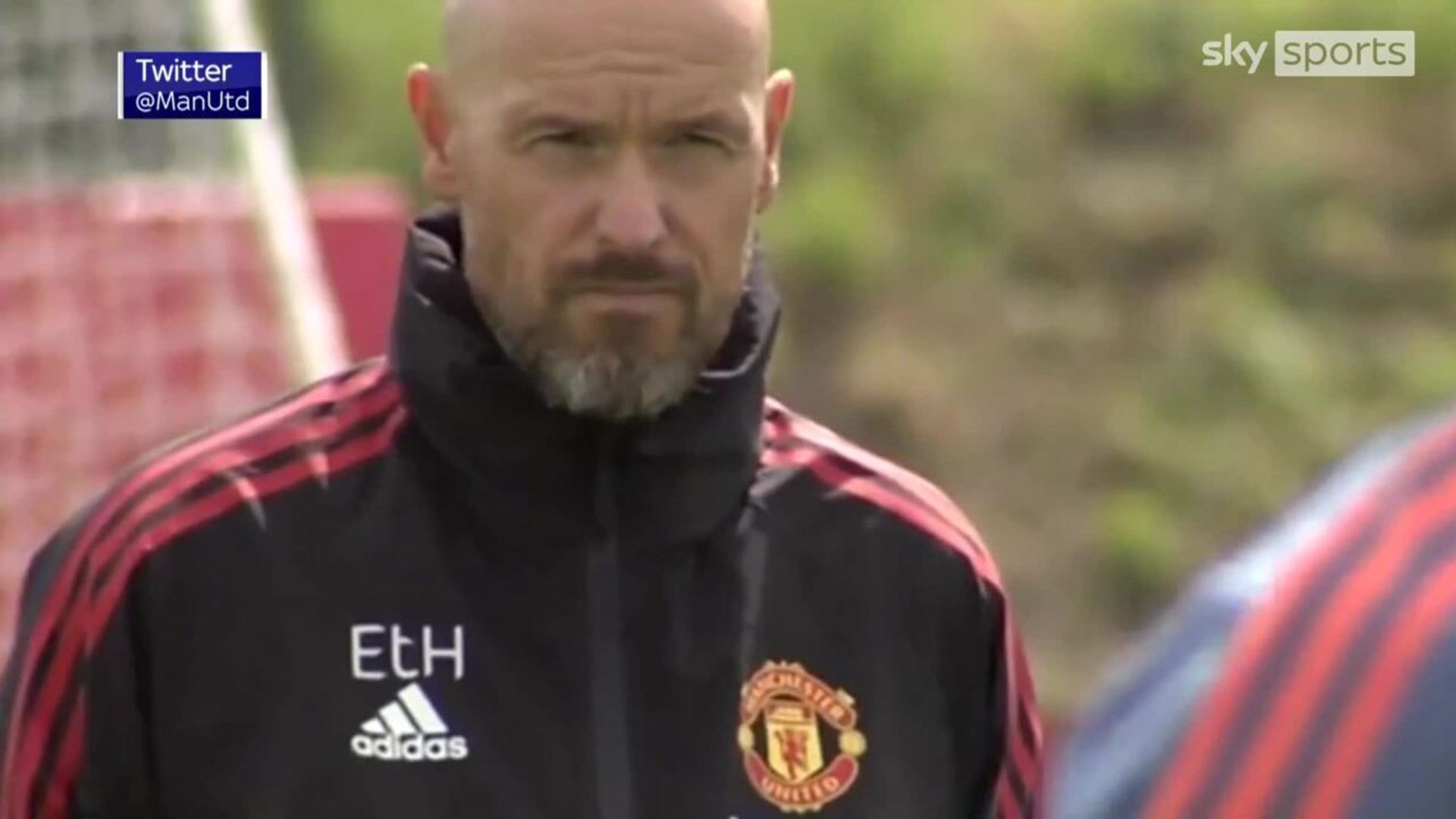 Ten Hag leads first Man Utd training session
