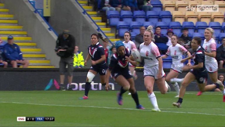 Hollie Dodd finishes off a brilliant try to take England Women into an early lead against France Women. 