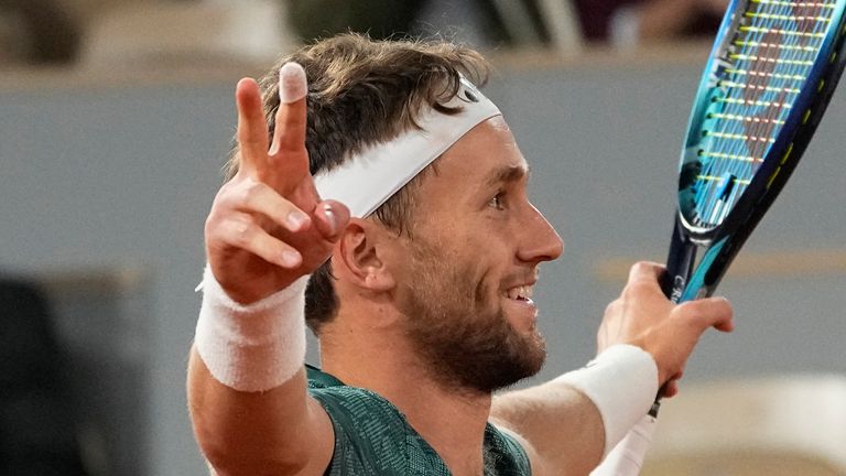 Casper Ruud venció a Marin Cilic 3-6 6-4 6-2 6-2 en semifinales de Roland Garros