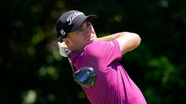 Justin Thomas says he is just focusing on winning golf tournaments, amid the feud between the major golf tours and defecting players.