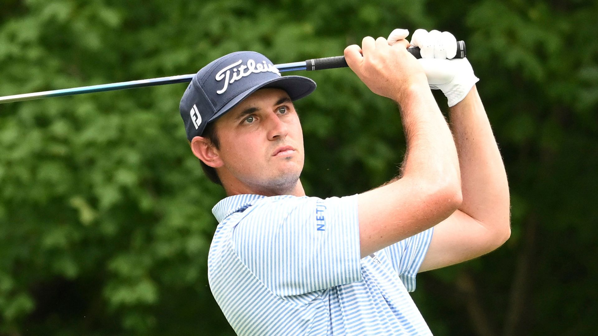 Poston closing in on John Deere Classic victory