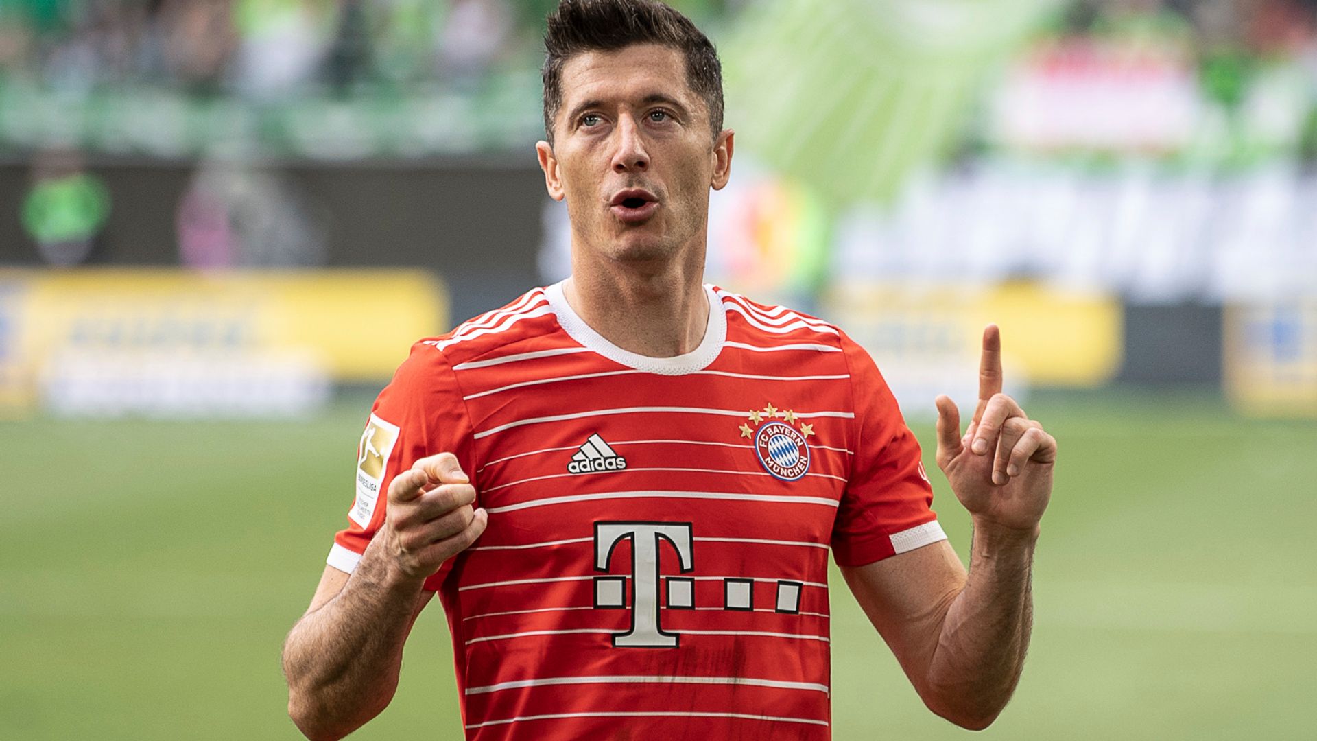 Barcelona agree £42.5m deal with Bayern for Lewandowski