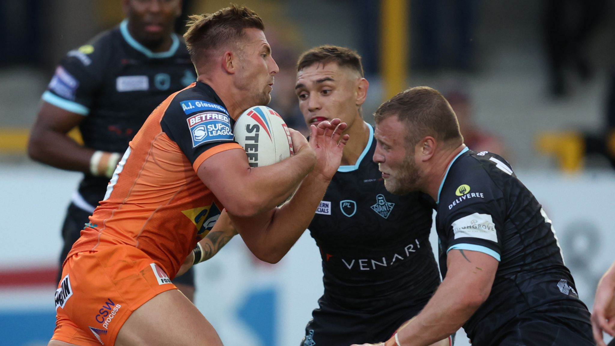 Castleford Tigers 28-14 St Helens: Derrell Olpherts crosses twice to down  Super League champions