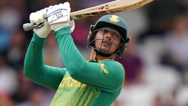 Quinton de Kock hit 13-4 with 92 undefeated balls from 76 South African balls.