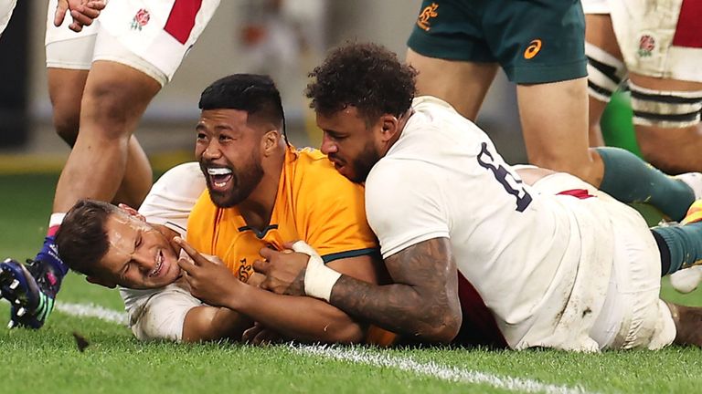 Folau Fainga'a was one of three replacement try-scorers as 14-man Australia beat England