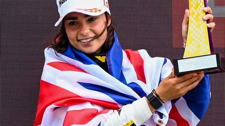 Anthony Davidson cree que la campeona de la Serie W, Jamie Chadwick, tiene un futuro muy brillante en el deporte después de que obtuvo su tercer título de la Serie W.