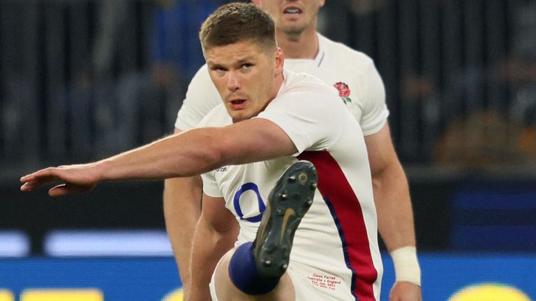 Owen Farrell kicked England into an early 6-0 lead, but missed the chance to put them 9-3 up