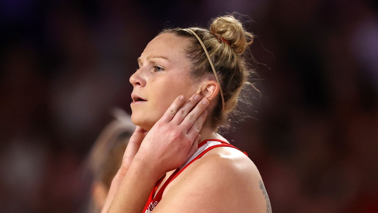 Commonwealth Games: England title defence ended by Australian Diamonds in semi-final