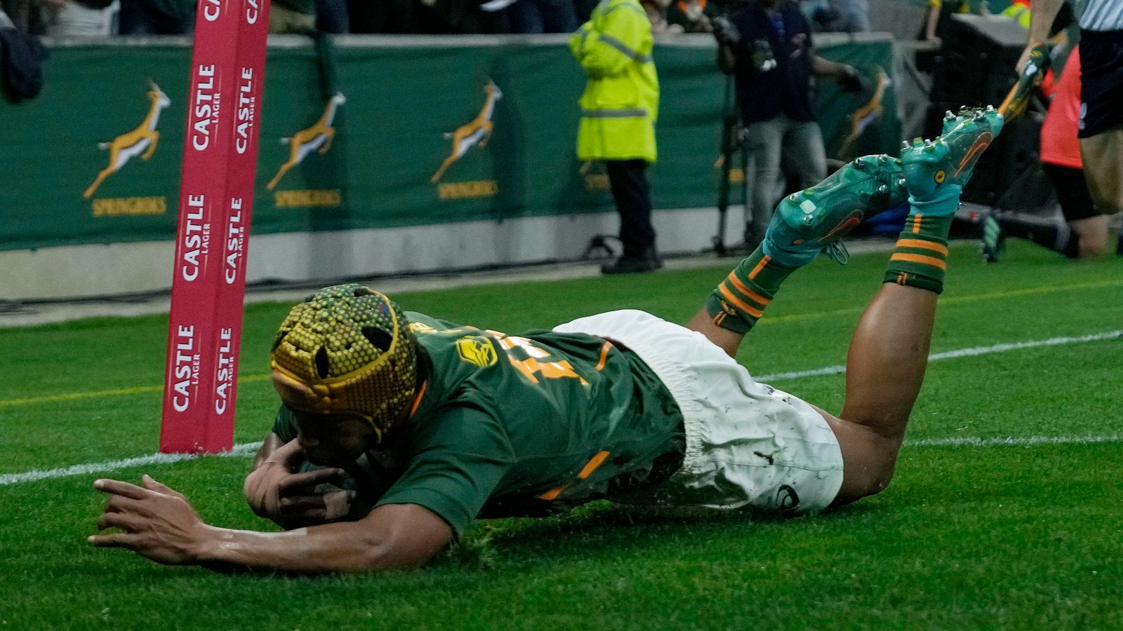 South Africa 26-10 New Zealand: All Blacks lose Rugby Championship opener; lose three in a row for first time since 1998