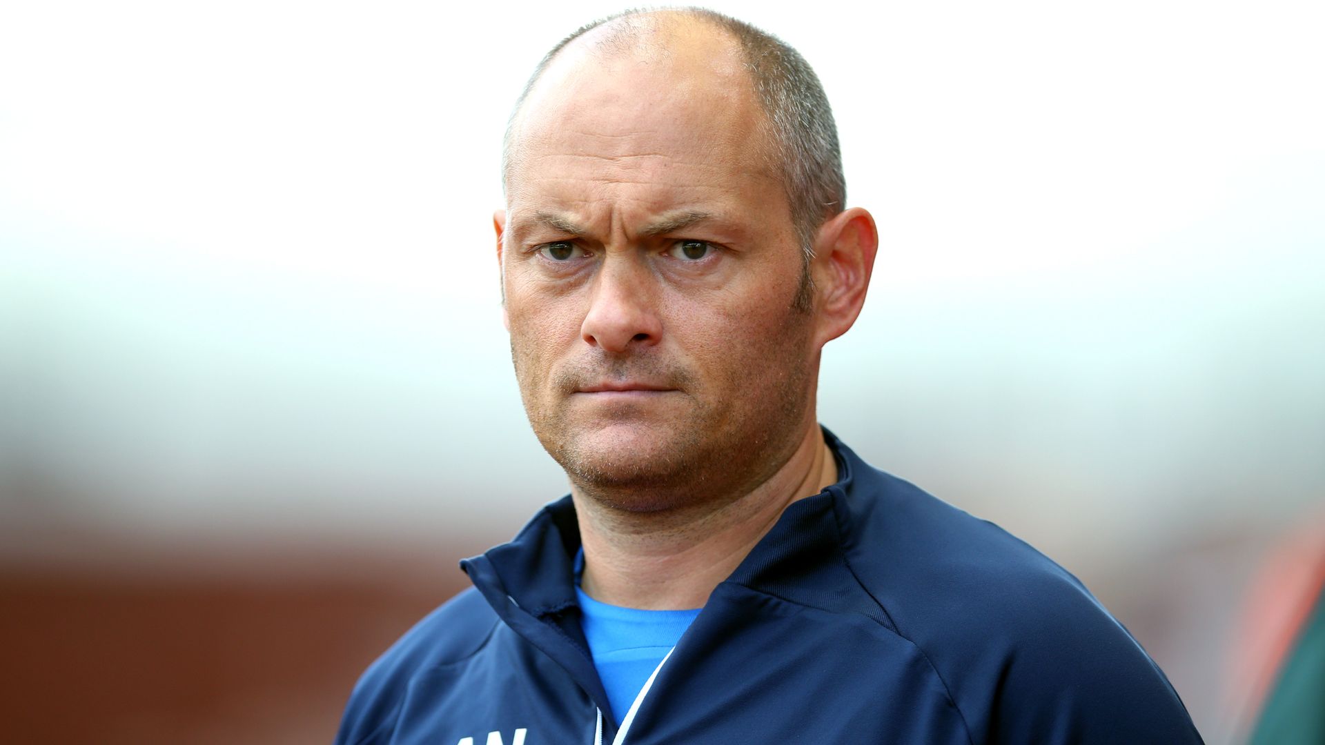 Neil confirmed as Stoke manager | Mowbray set for Sunderland