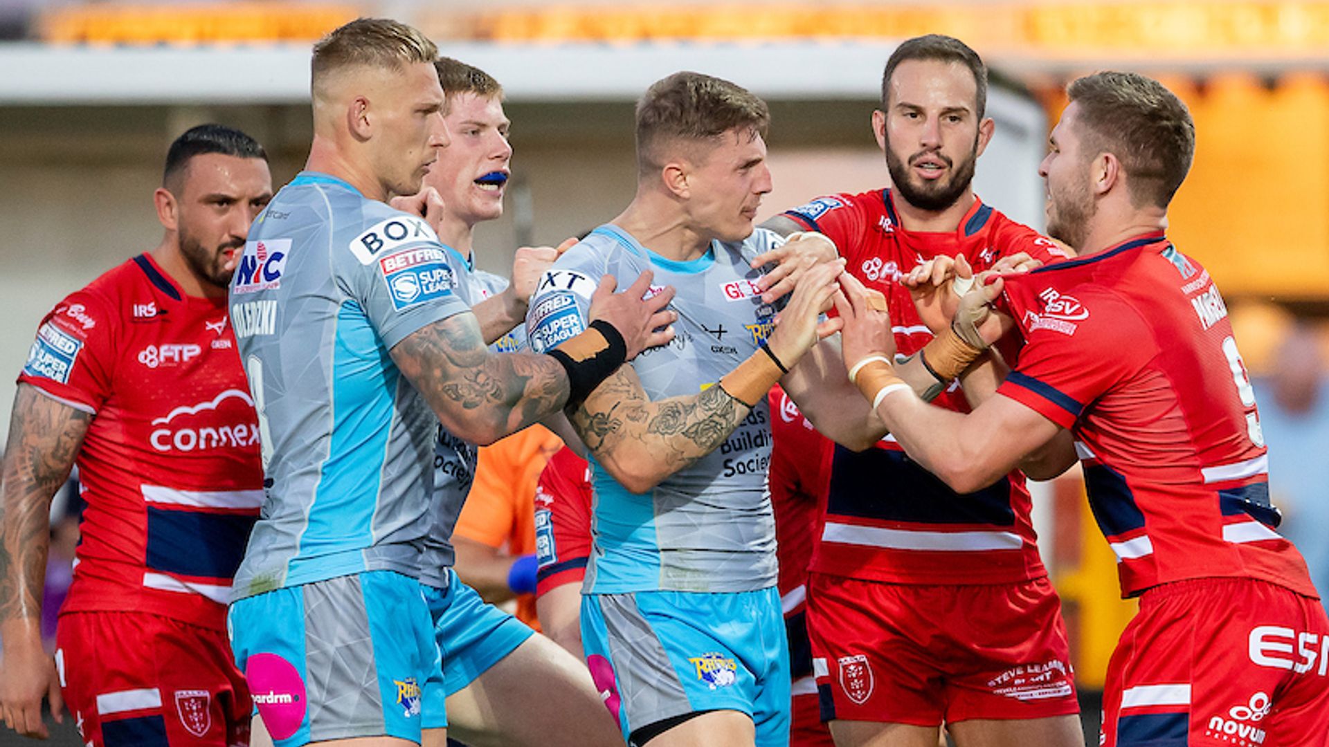 Gannon double helps Rhinos seal frantic win over Hull KR