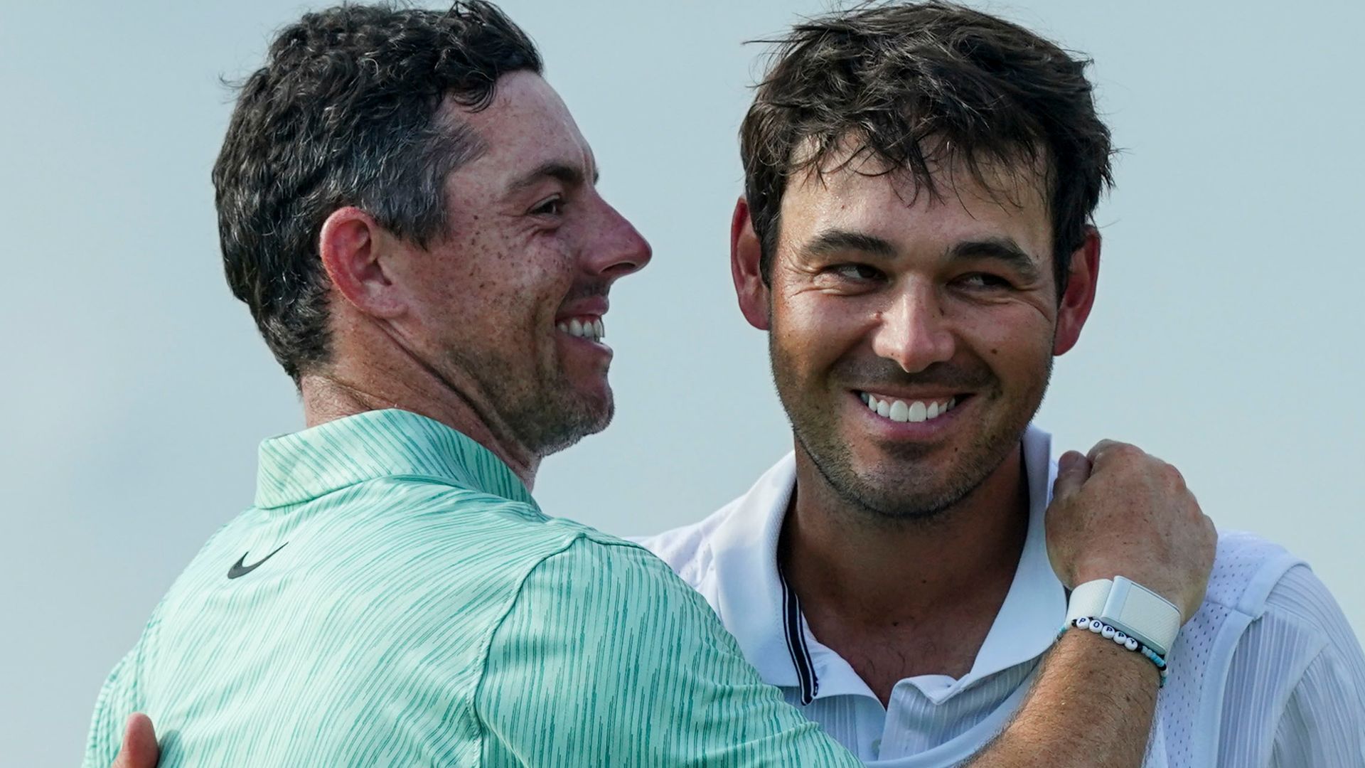 McIlroy stuns Scheffler in FedExCup thriller