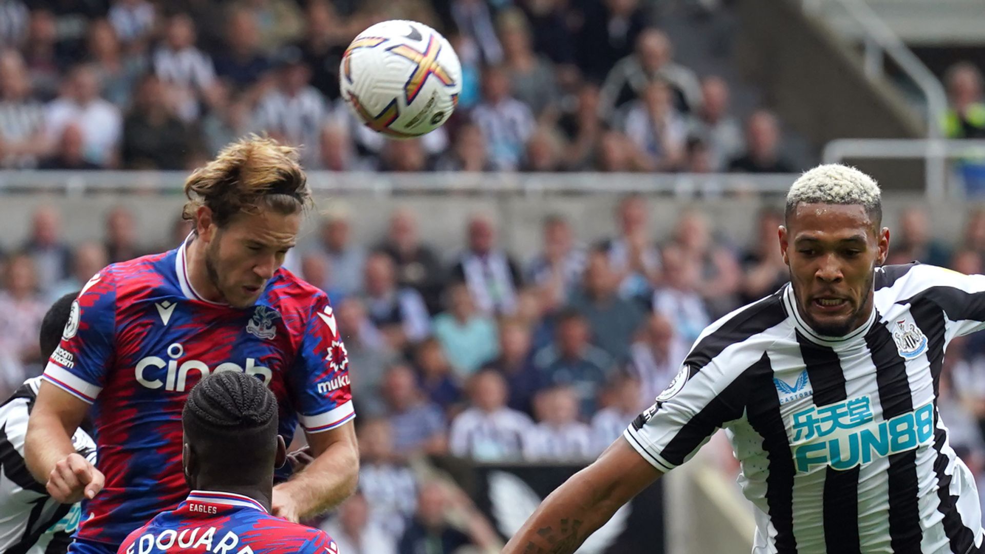 Newcastle denied by VAR in entertaining draw with Palace