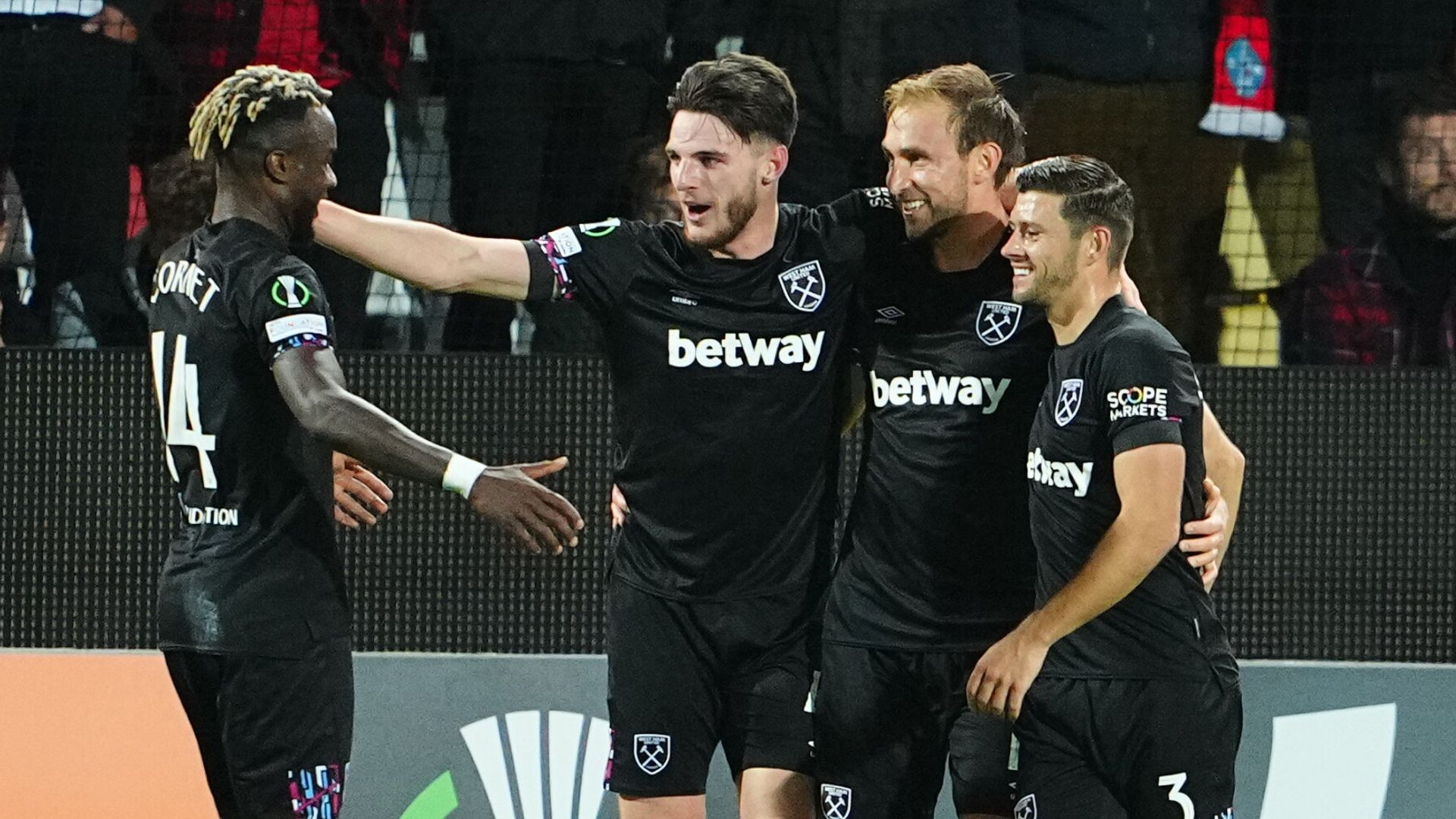 Nervy West Ham overcome Silkeborg | Moyes: It should have been comfortable