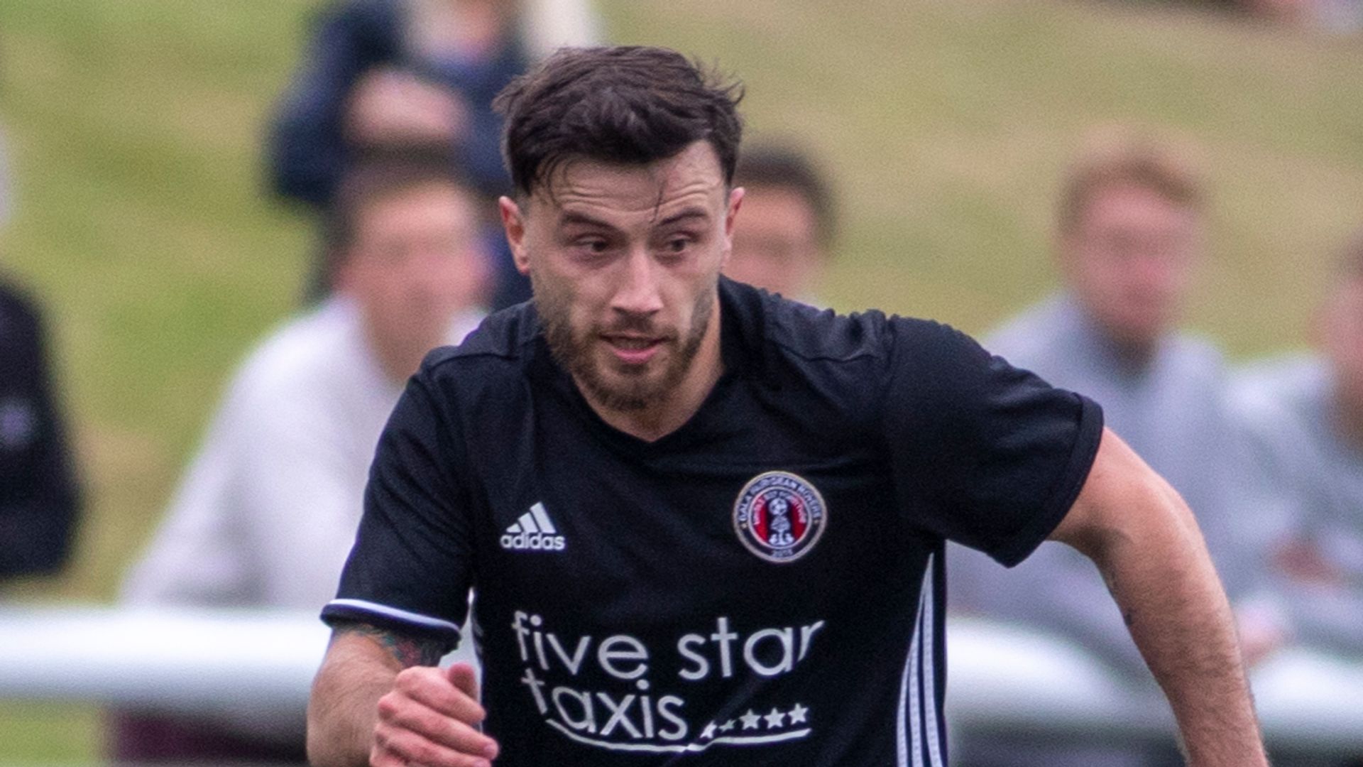 Murray signs for Bonnyrigg Rose to become only openly gay player in SPFL