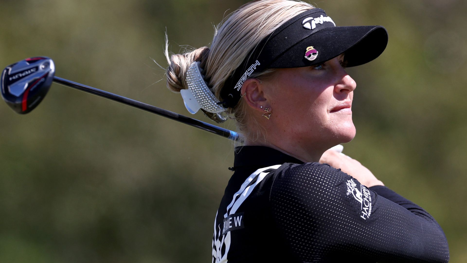 Hull shares lead as she pushes for second LPGA Tour victory