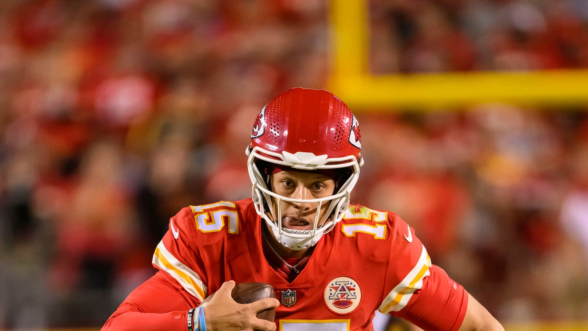 Mahomes' best plays in four-TD game vs Raiders