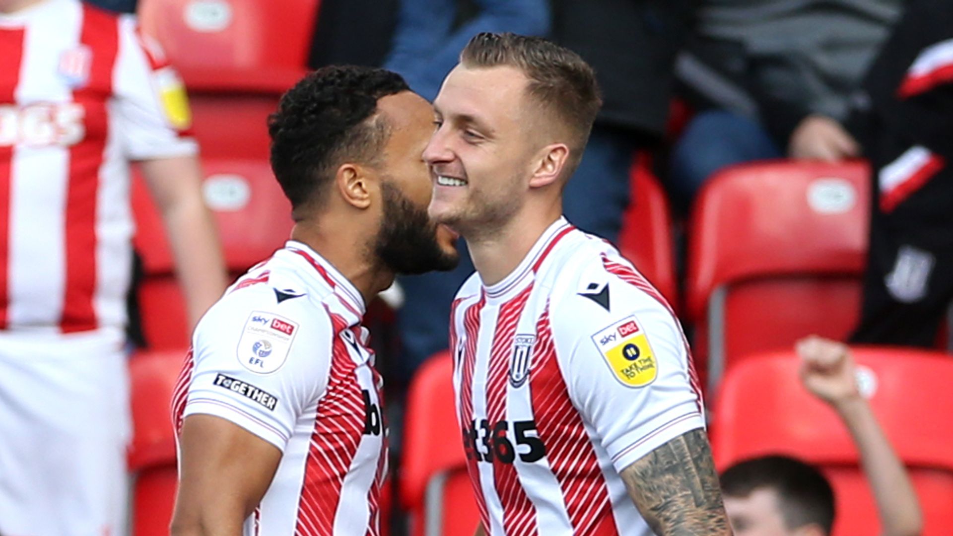 Leaders Sheff Utd beaten by Stoke