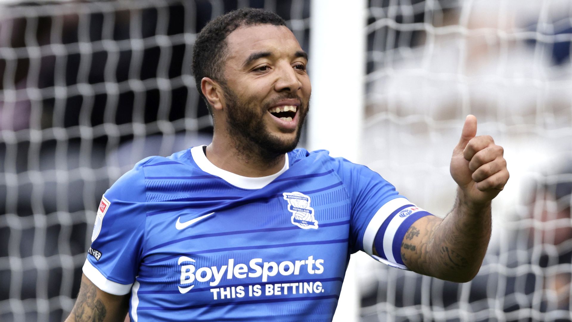 Deeney, Bacuna condemn Hull to fifth defeat in six