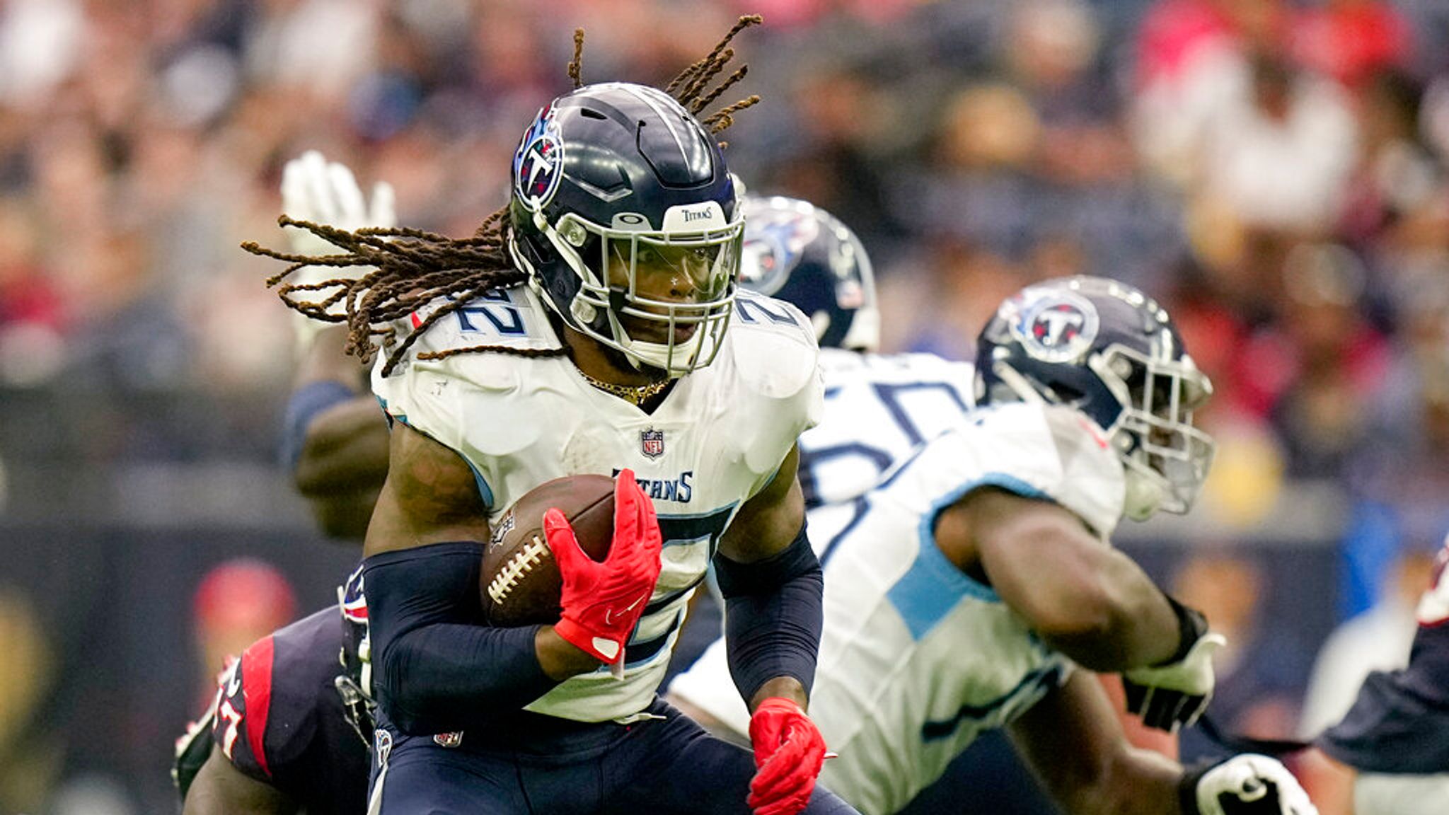 Derrick Henry demolishes Texans for fourth consecutive 200-yard, two-TD game  vs. division rival 