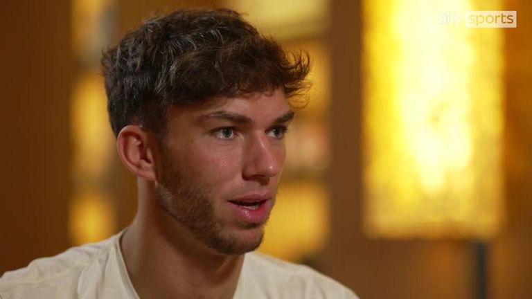 Pierre Gasly parle à Ted Kravitz de Sky Sports F1 de son passage à Alpine d'AlphaTauri pour 2023. Regardez l'interview complète dans notre couverture du GP du Japon.