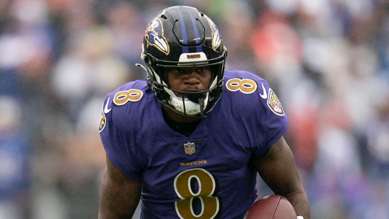 El mariscal de campo de los Baltimore Ravens, Lamar Jackson, dice que solicitó un cambio fuera del equipo el 2 de marzo