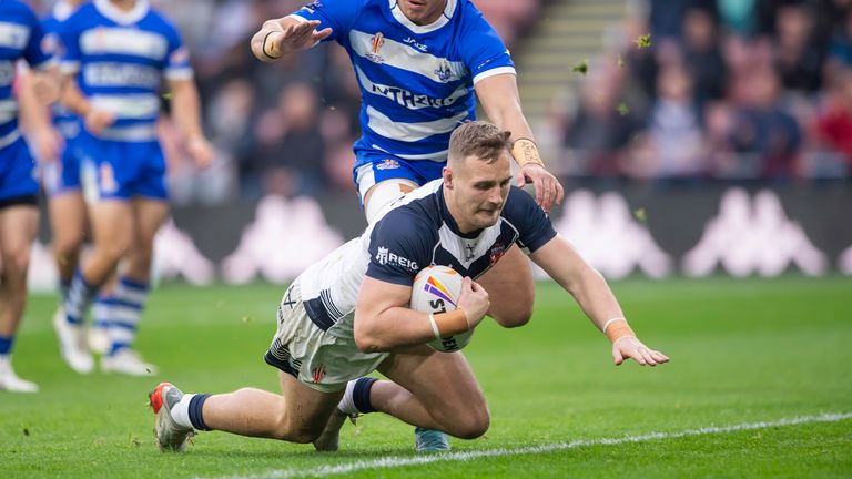 Matty Lees got the first try of the game for England