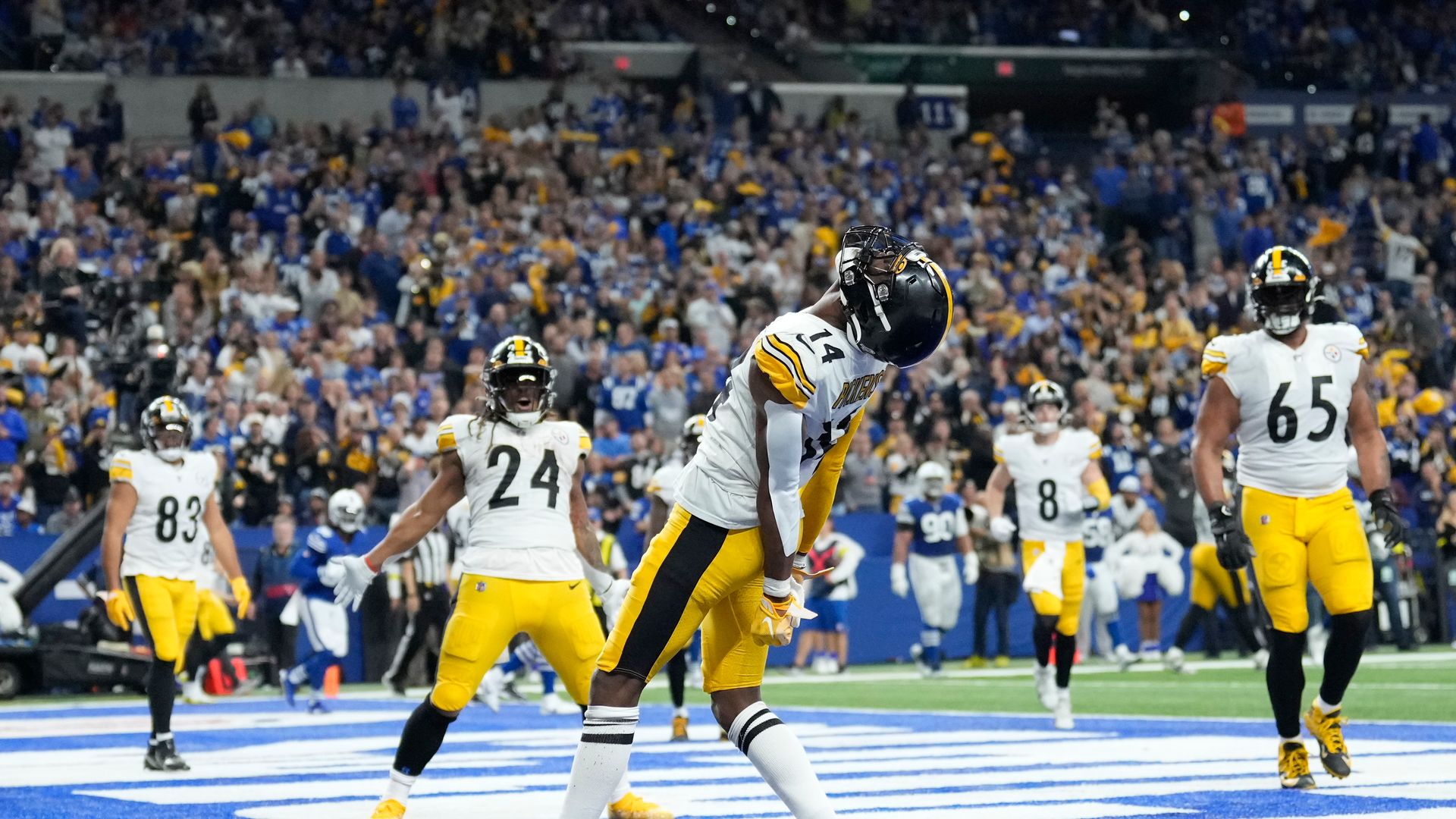 Pickens pulls out Ronaldo's Siu celebration for Steelers!