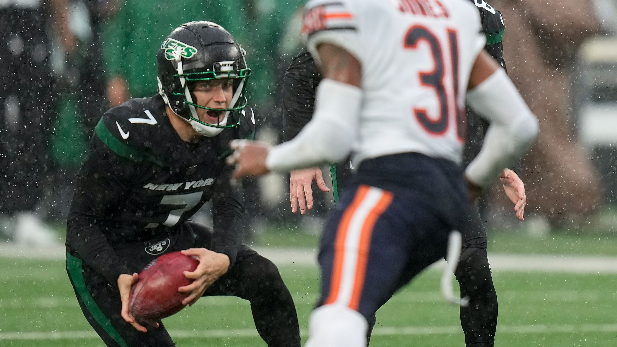 Chaotic fumbling sequence erupts in Chicago Bears-New York Jets game, Video, Watch TV Show