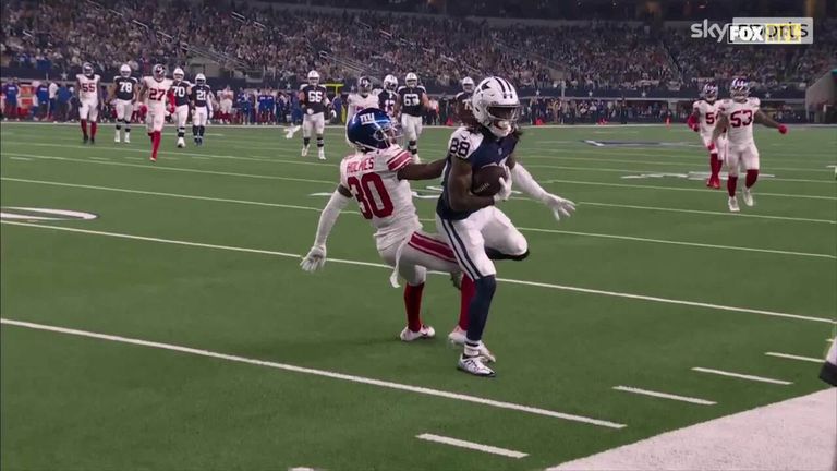 CeeDee Lamb cayó con una sensacional atrapada con una mano en la línea lateral para preparar el touchdown de Shultz 