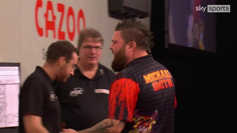 Smith made it through to the final after a nail-biting semi-final victory over the veteran Dutchman