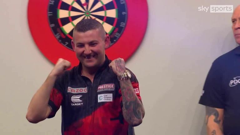 Aspinall defeated Humphries in style by landing this sensational 121 finish