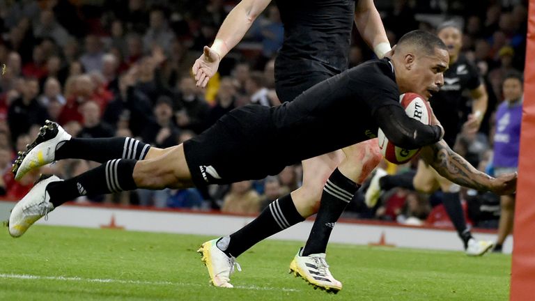 All Blacks scrum-half Aaron Smith scored two tries in the dominant win 