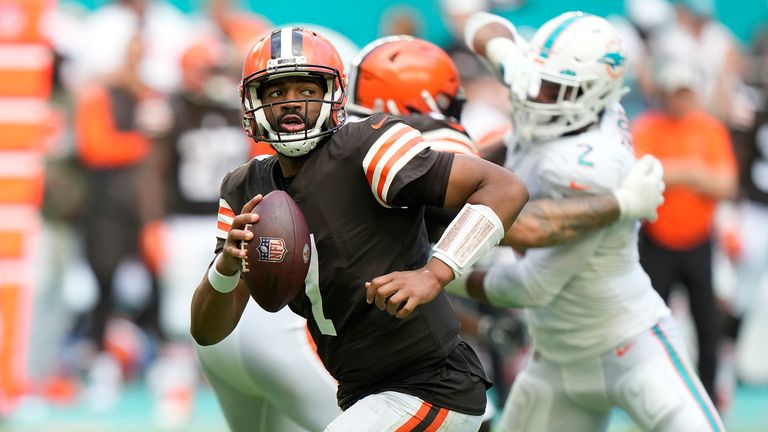 Highlights of the Cleveland Browns at the Miami Dolphins in Week 10 of the NFL season.