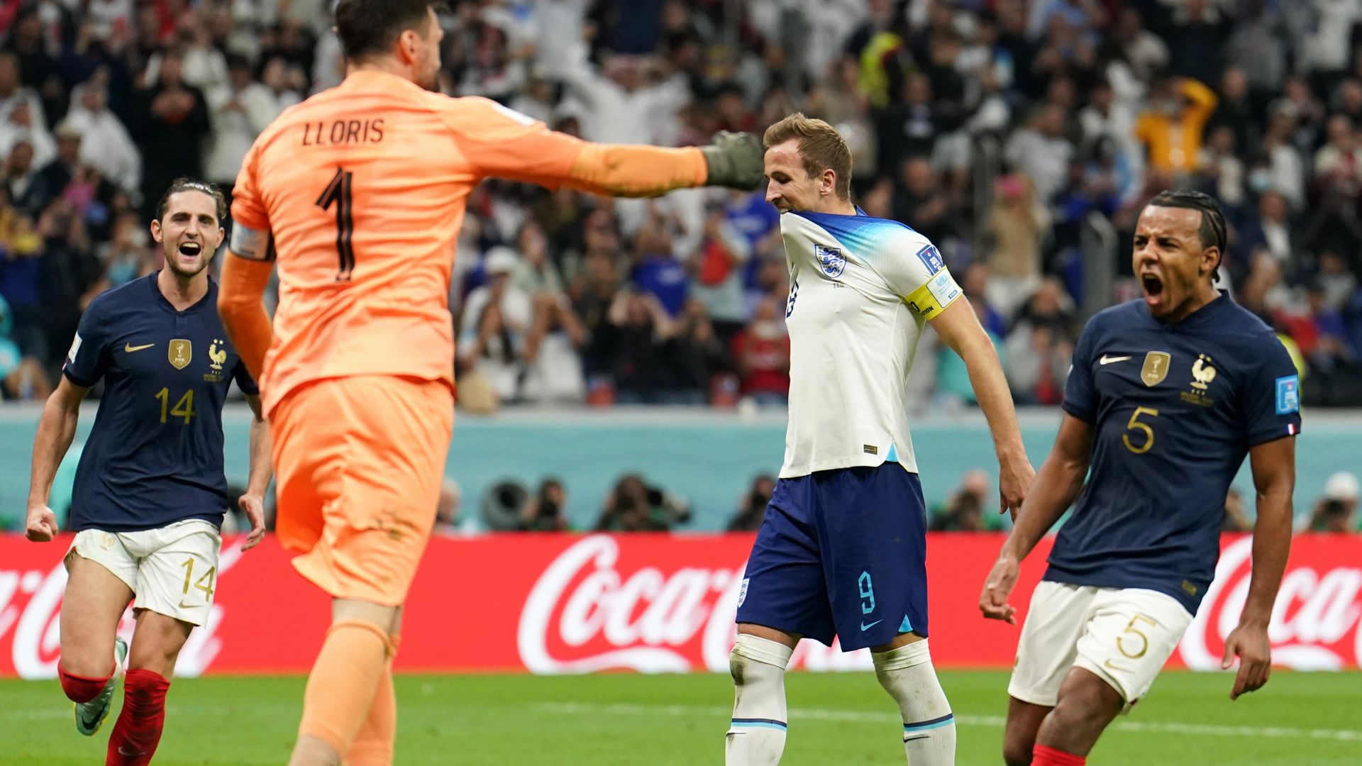 Did Lloris 'spook' Kane? | Redknapp: He read what Harry was going to do