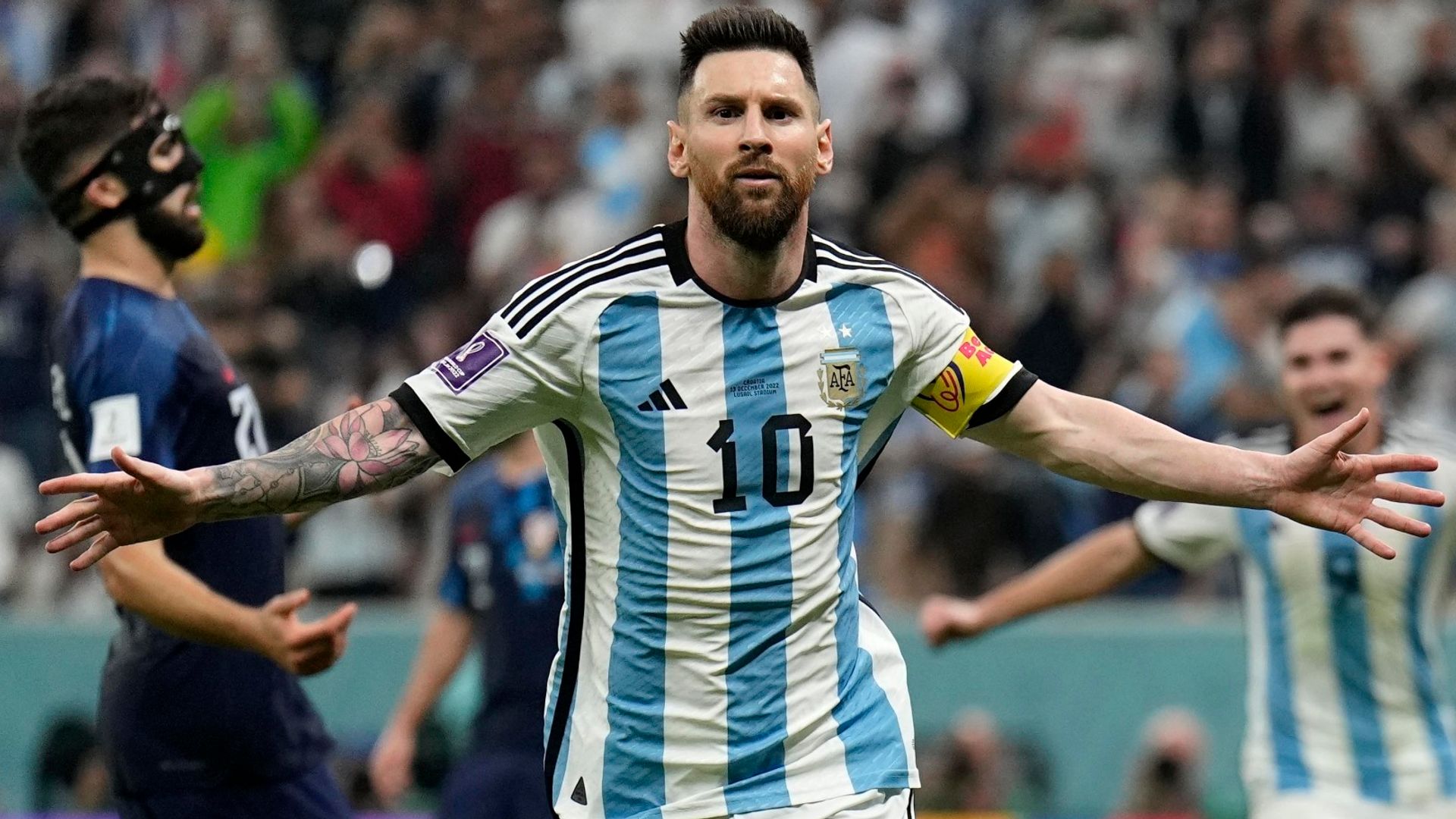 Scaloni: Training Messi an honour | Nev: He's on a mission