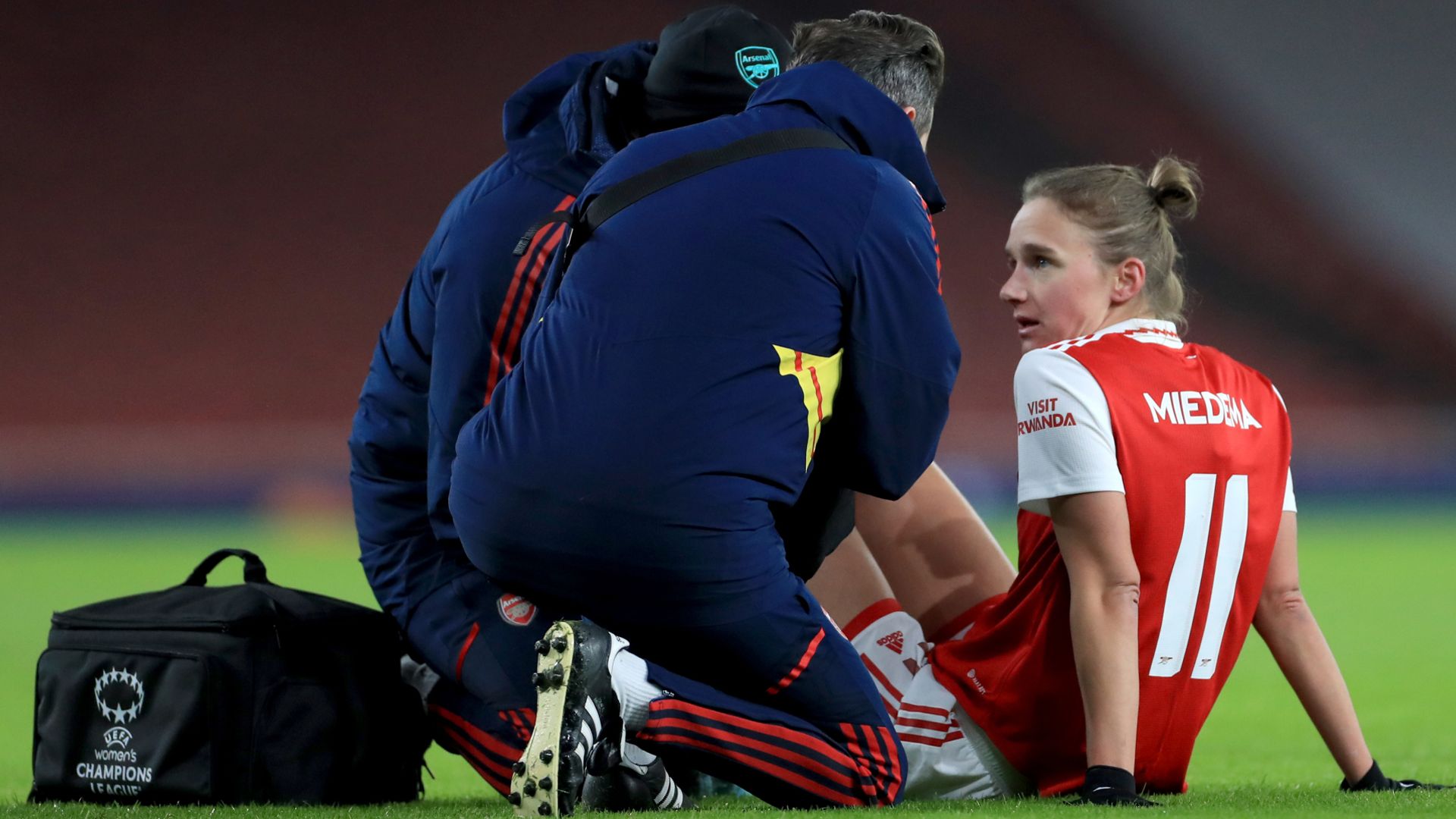 Eidevall: Miedema injury changes January transfer plans 'a little bit'
