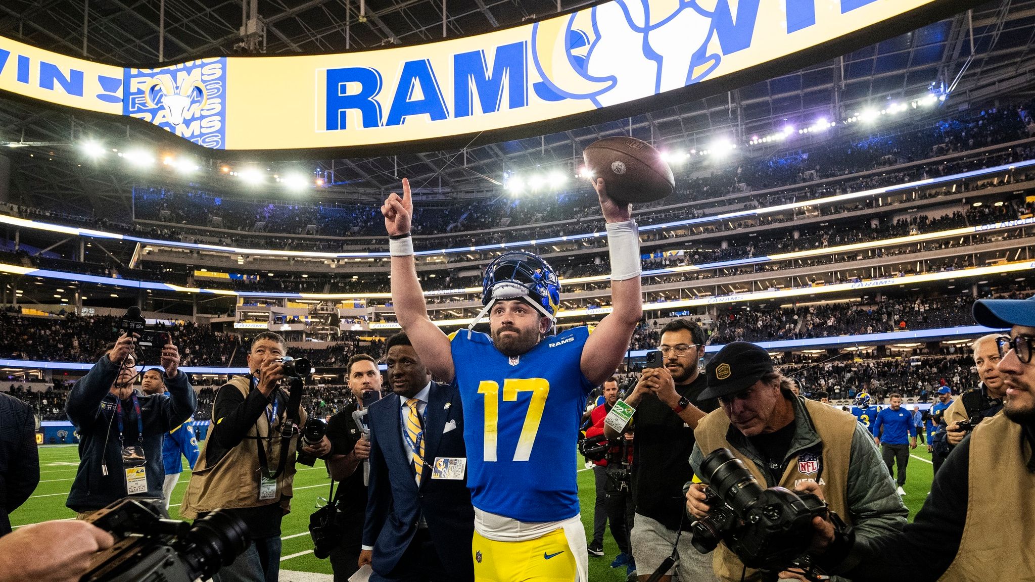 Watch highlights from Rams' epic comeback win vs. Raiders