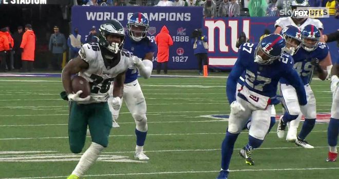 Philadelphia Eagles tight end Tyree Jackson (80) runs against the New York  Giants during an NFL football game Sunday, Dec. 11, 2022, in East  Rutherford, N.J. (AP Photo/Adam Hunger Stock Photo - Alamy