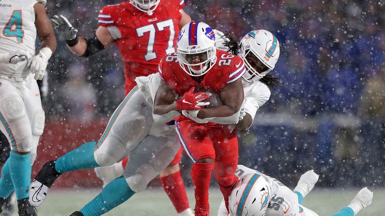 Buffalo Bills 32-29 Miami Dolphins: le panier de Tyler Bass décroche une quatrième place consécutive en séries éliminatoires de l’AFC pour Bills |  Nouvelles de la NFL