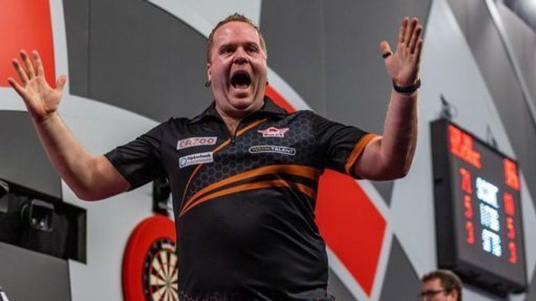 Dirk van Duijvenbode celebrates winning a classic against Ross Smith