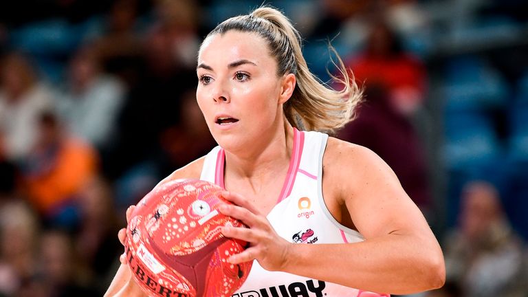 Elle McDonald during her time with the Adelaide Thunderbirds 