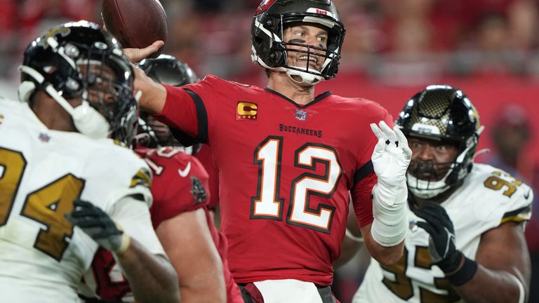 Highlights of the Tampa Bay Buccaneers against the New Orleans Saints from Week 13 of the NFL season