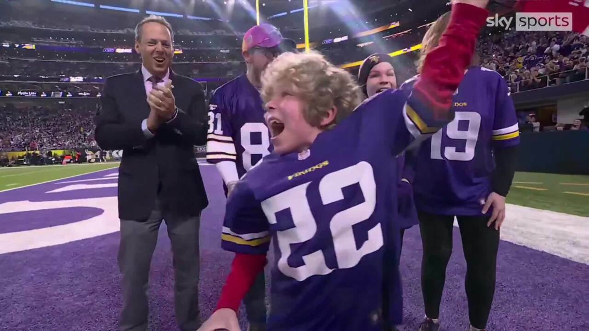 Young fan battling cancer gifted Super Bowl tickets