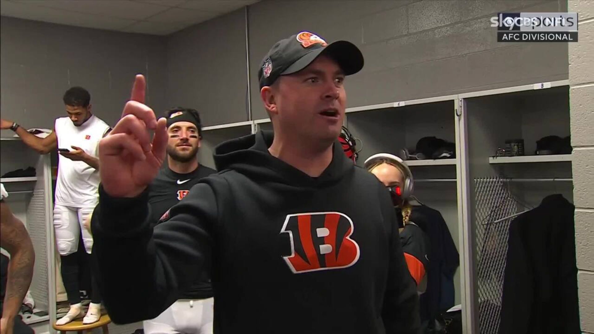 Bengals head coach delivers inspiring victory speech