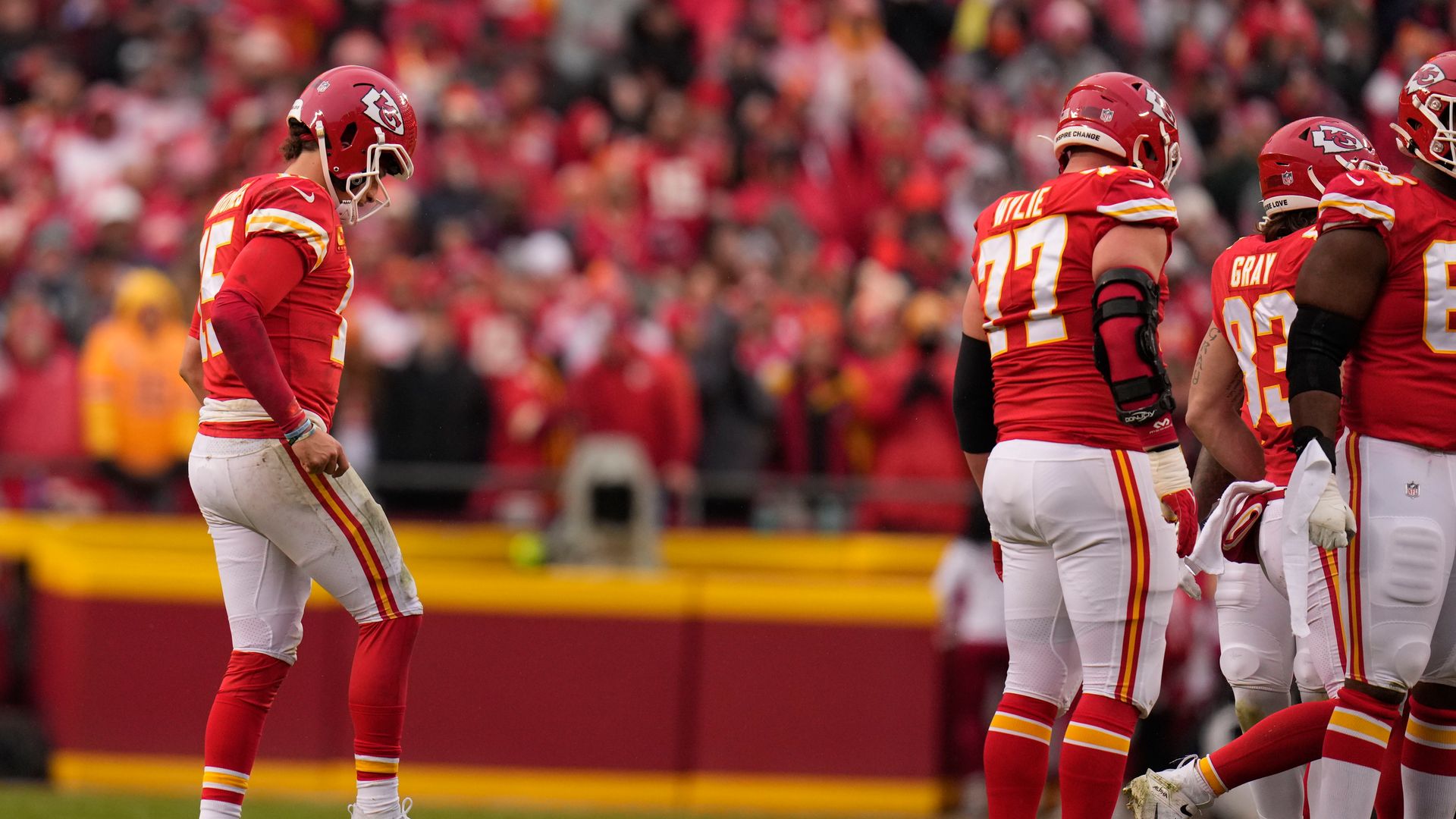 Could Mahomes' injury derail Chiefs?