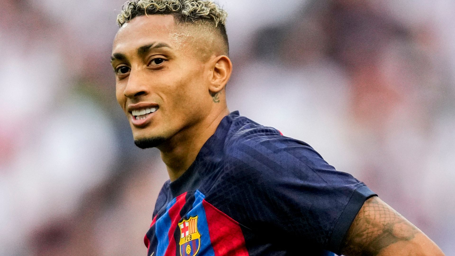 Arsenal keeping an eye on Raphinha after Chelsea grab Mudryk